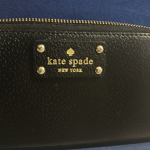 Kate Spade Black Wallet - Picture 8 of 8